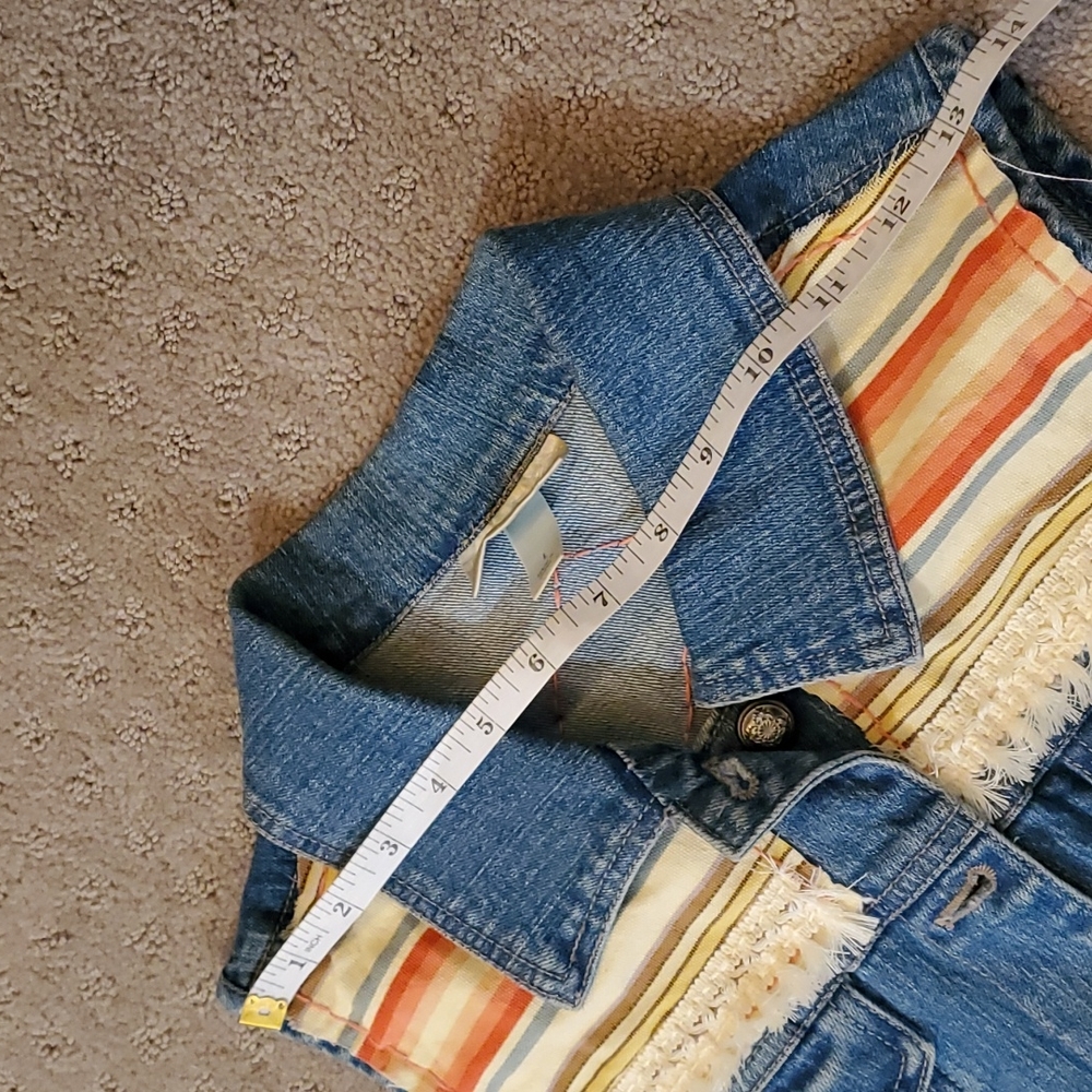 Custom patch denim vest - Picture 6 of 13